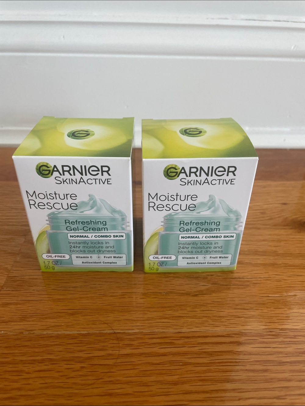Garnier Moisture Rescue Refreshing Gel-Cream - Green & White Packaging